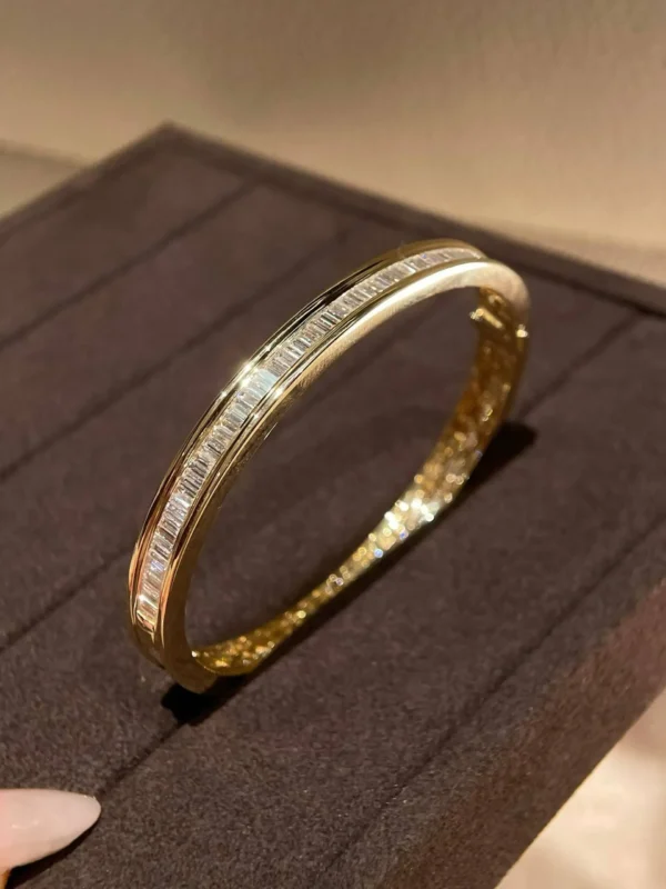 Velriza Minimalist Baguette Channel Bangle