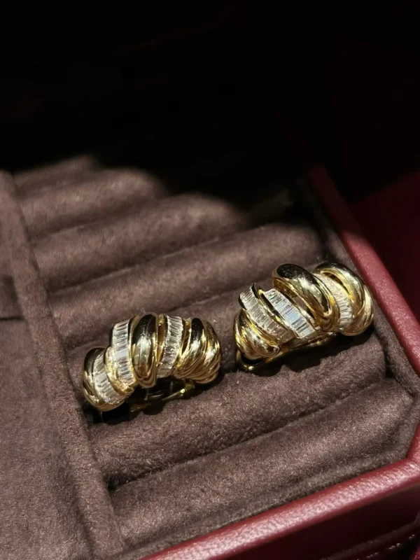 Velriza Seraphina Scroll Stud Earrings